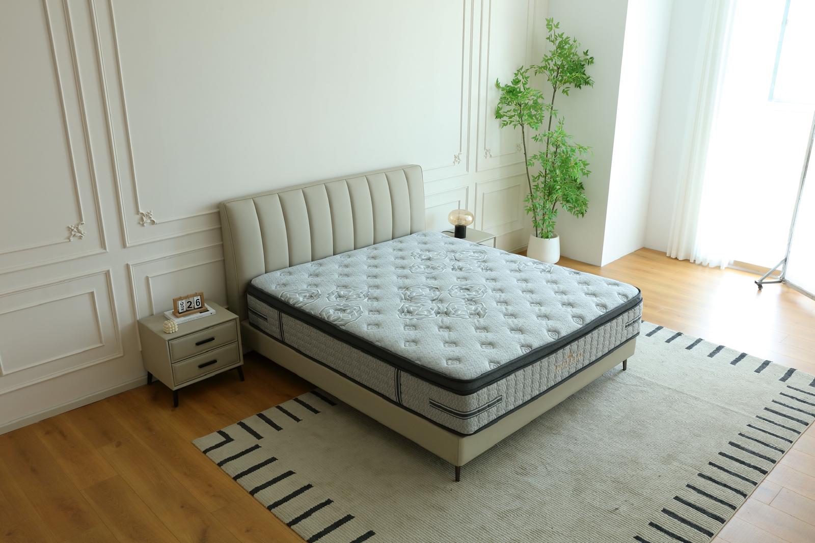 Vue d'ensemble d'une chambre lumineuse équipée du matelas Imperial